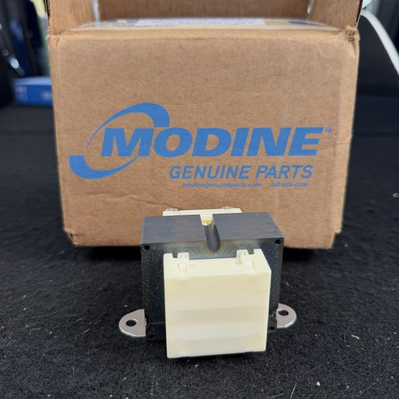 Basler BE131640GEK 5H0750290000 120V 24V 40VA Class 2 Modine HVAC Transformer - Picture 2 of 6